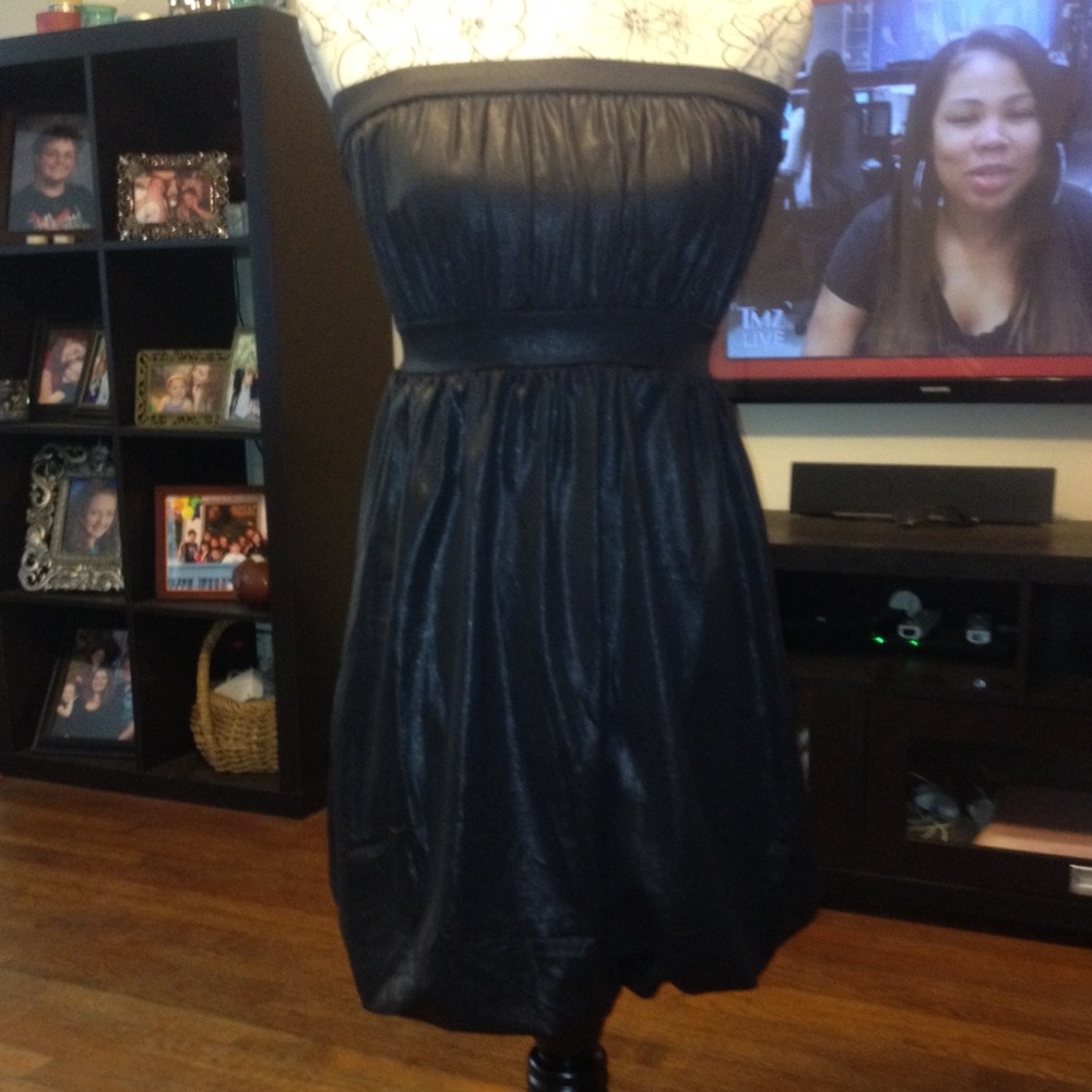 🎉strapless party dress size small😘